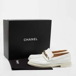 Chanel White Leather Logo Chain Slip On Loafers Size 38