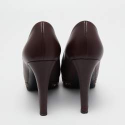 Pre Owned Chanel Burgundy/Black Leather CC Cap Toe Chain Detail Platform Pumps Size 38.5