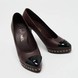 Pre Owned Chanel Burgundy/Black Leather CC Cap Toe Chain Detail Platform Pumps Size 38.5