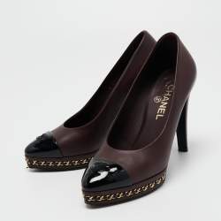 Pre Owned Chanel Burgundy/Black Leather CC Cap Toe Chain Detail Platform Pumps Size 38.5