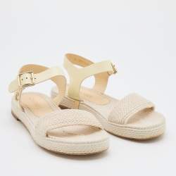 Pre Owned Chanel Cream Patent Leather and Rope Interlocking CC Logo Espadrille Ankle Strap Sandals Size 40