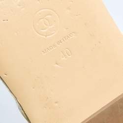 Pre Owned Chanel Cream Patent Leather and Rope Interlocking CC Logo Espadrille Ankle Strap Sandals Size 40