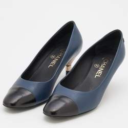Pre Owned Chanel Navy Blue/Black Leather CC Cap Toe Pumps Size 37