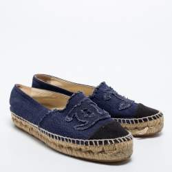 Pre Owned Chanel Navy Blue/Black Denim and Canvas CC Cap Toe Espadrille Flats Size 36