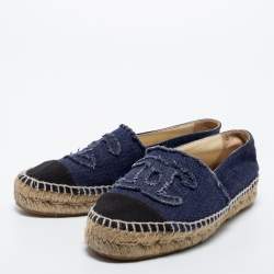 Pre Owned Chanel Navy Blue/Black Denim and Canvas CC Cap Toe Espadrille Flats Size 36