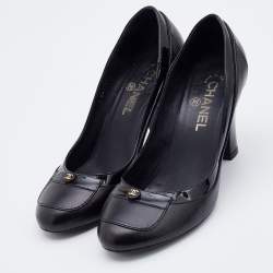 Pre Owned Chanel Black Patent and Leather CC Pumps Size 38