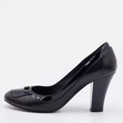Pre Owned Chanel Black Patent and Leather CC Pumps Size 38