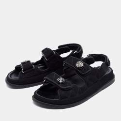 مملوكة مسبقًا Chanel Black Fabric Interlocking CC Sandals Size 37