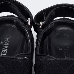 مملوكة مسبقًا Chanel Black Fabric Interlocking CC Sandals Size 37