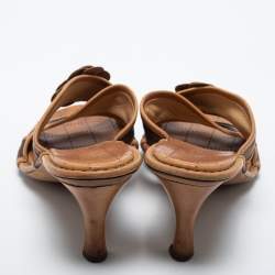 Chanel Brown/Tan Fabric and Leather Camelia Slide Sandals Size 38.5