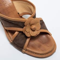 Chanel Brown/Tan Fabric and Leather Camelia Slide Sandals Size 38.5