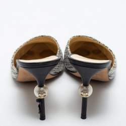 Pre Owned Chanel Black/White Tweed And Leather Pointed Cap Toe CC Pearl Heel Mules Size 40.5