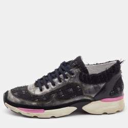 Pre Owned Chanel Black/Grey Tweed and PVC CC Low Top Sneakers Size 37.5