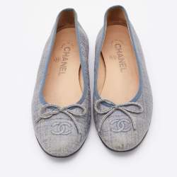 Pre Owned Chanel Blue Textured Leather CC Bow Cap Toe Ballet Flats Size 36.5