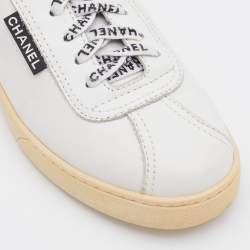 Pre Owned Chanel White/Black Leather Low Top Sneakers Size 37