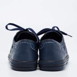 مملوكة مسبقًا Chanel Navy Blue Quilted Nylon and Leather CC Low Top Sneakers Size 37 