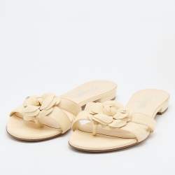 Pre Owned Chanel Cream Leather CC Camellia Embellished Flat Slides Size 38