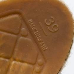 مملوكة مسبقًا Chanel White/Black Tweed and Patent Leather CC Espadrille Flats Size 39