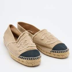 Chanel Beige/Black Canvas CC Cap Toe Espadrille Flats Size 39