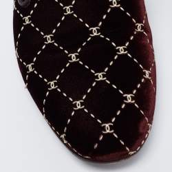 Pre Owned Chanel Burgundy Leather and Quilted Velvet CC Smoking Slippers Size 38