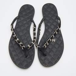 Pre Owned Chanel Black Suede Chain Link Thong Flats Size 38.5