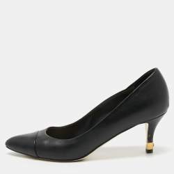 Pre Owned Chanel Black Leather Cap Toe Pumps Size 39