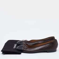 Pre Owned Chanel Brown/Black Leather CC Cap Toe Bow Ballet Flats Size 37