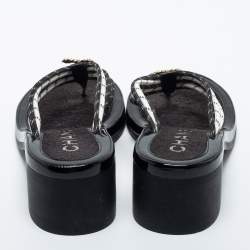 Pre Owned Chanel Black/White Fabric Embellished CC Thong Sandals Size 39