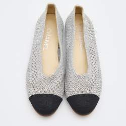 Pre Owned Chanel Silver/Black Woven Mesh and Fabric CC Cap Toe Ballet Flats Size 36.5