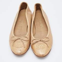 Pre Owned Chanel Beige Leather CC Cap Toe Ballet Flats Size 37.5