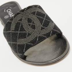 Pre Owned Chanel Black/Grey Beads Embellished CC Flat Slides Size 38.5