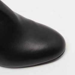 Pre Owned Chanel Black Leather Round Toe Mules Size 39
