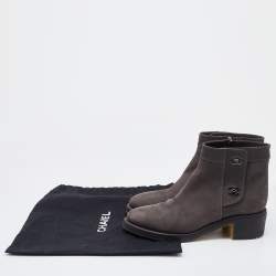 Chanel Grey Nubuck Leather CC Turnlock Ankle Length Boots Size 40.5