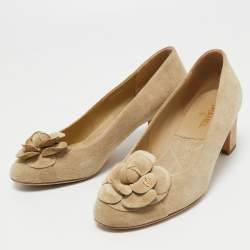 Pre Owned Chanel Beige Suede Camelia Pumps Size 38