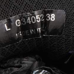 مملوكة مسبقًا Chanel Black/Navy Blue Suede and Velvet CC Low Top Sneakers Size 38