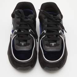 مملوكة مسبقًا Chanel Black/Navy Blue Suede and Velvet CC Low Top Sneakers Size 38