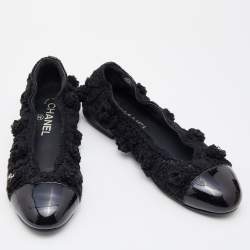 Pre Owned Chanel Black Patent Leather and Crochet Camellia CC Cap Toe Ballet Flats Size 36.5