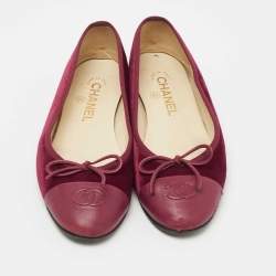 Pre Owned Chanel Burgundy Velvet and Leather CC Ballet Flats Size 38