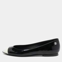 Chanel Black/White Patent Leather Cap Toe CC Ballet Flats Size 38 Chanel