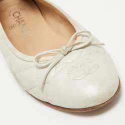 Pre Owned Chanel Metallic Quilted Leather CC Bow Ballet Flats Size 38