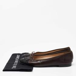 Pre Owned Chanel Brown/Black Leather CC Bow Ballet Flats Size 41