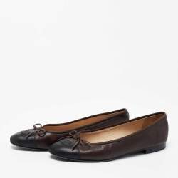 Pre Owned Chanel Brown/Black Leather CC Bow Ballet Flats Size 41