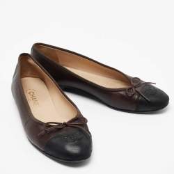 Pre Owned Chanel Brown/Black Leather CC Bow Ballet Flats Size 41