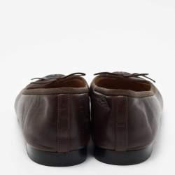 Pre Owned Chanel Brown/Black Leather CC Bow Ballet Flats Size 41