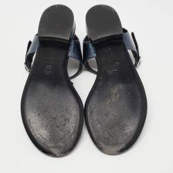 Pre Owned Chanel Dark Blue Leather CC Flat Thong Sandals Size 38
