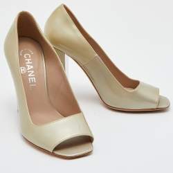 Pre Owned Chanel Pale Green Leather CC Open Toe Pumps Size 36.5
