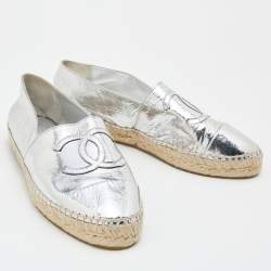Chanel Metallic Silver Leather CC Cap Toe Espadrille Flats Size 39