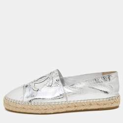 Chanel Metallic Silver Leather CC Cap Toe Espadrille Flats Size 39