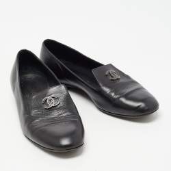 Pre Owned Chanel Black Leather CC Smoking Slippers Size 36