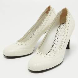 Pre Owned Chanel White Quilted Laser Cut Leather Round Toe Pumps Size 38.5